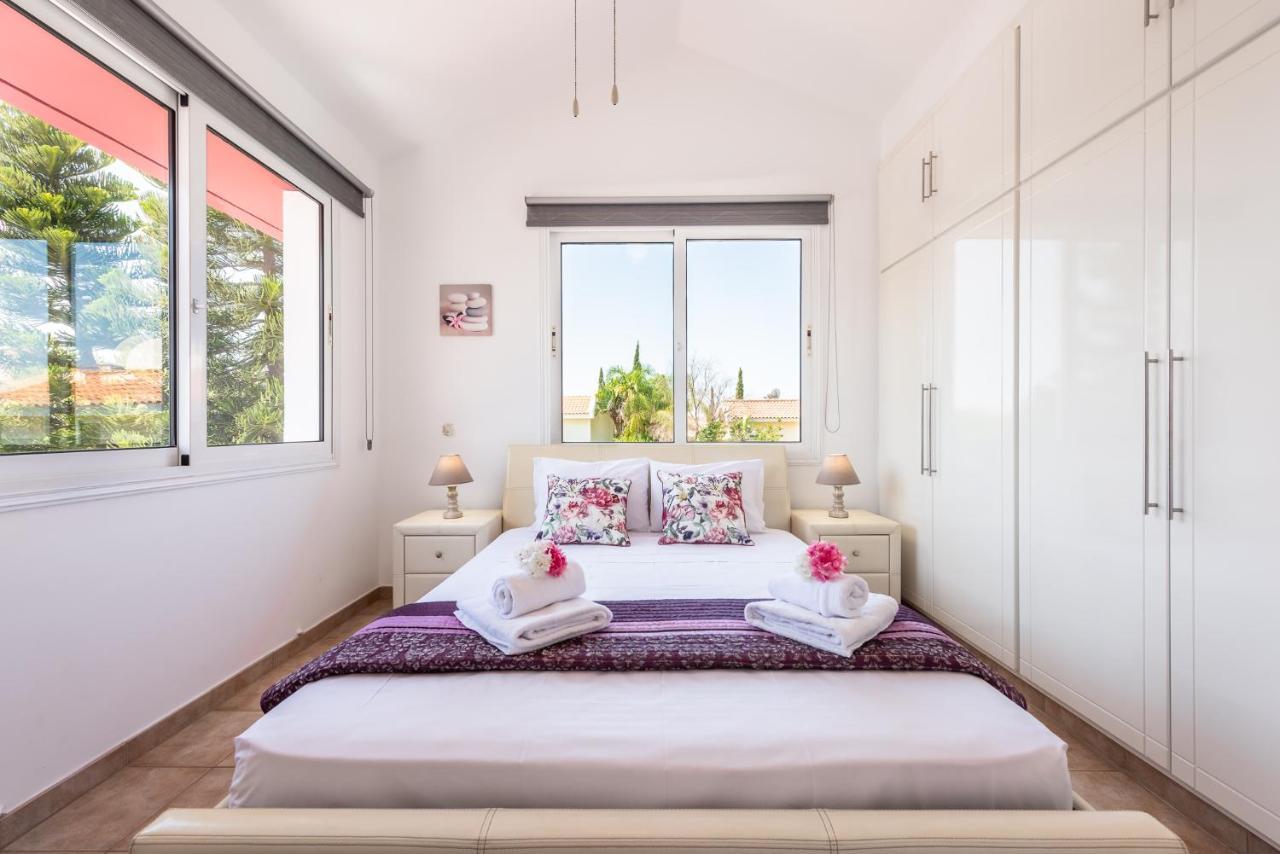 Villa Willow Mandali By Ezoria Villas Protarász Kültér fotó